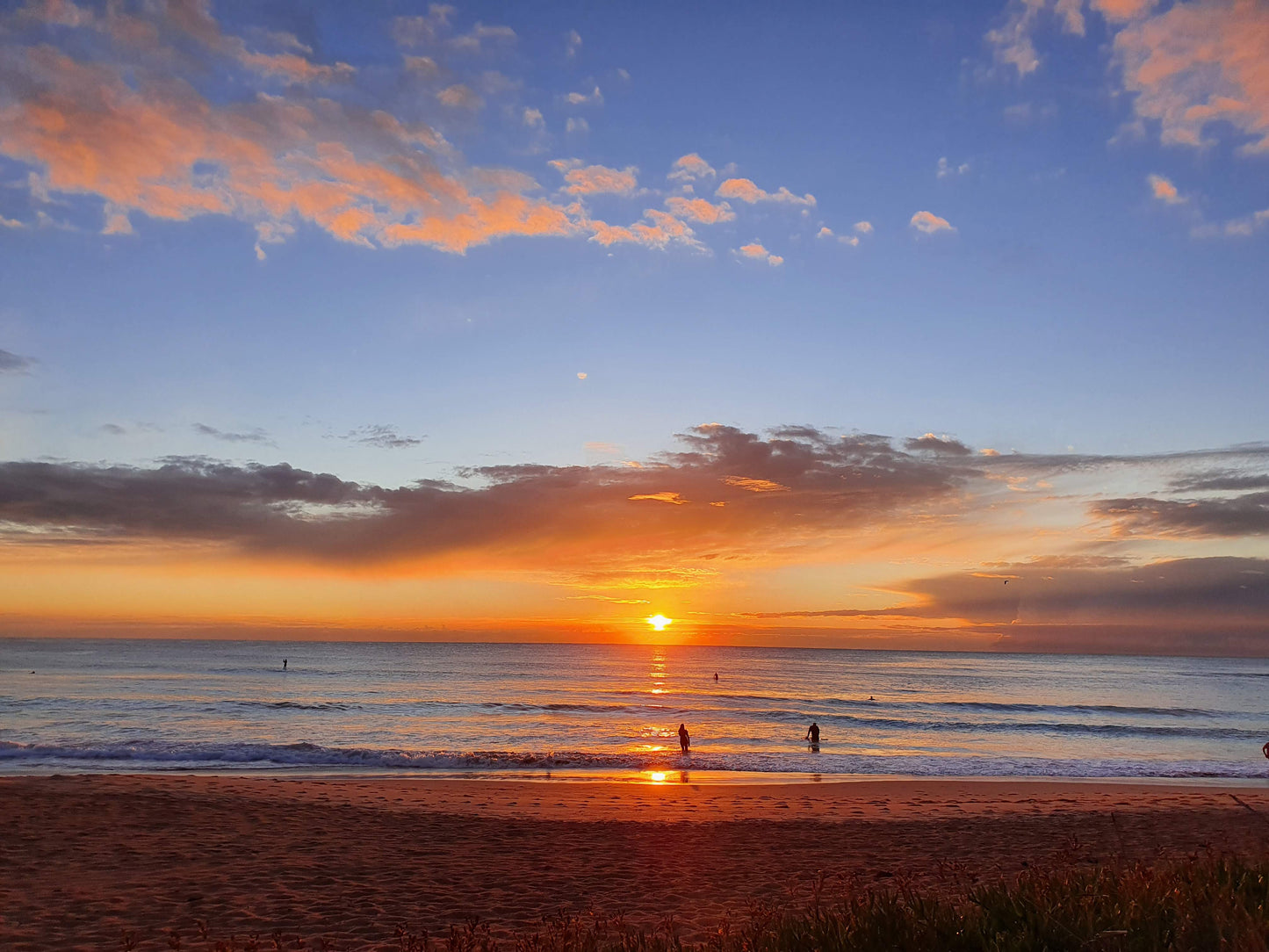 Dawn on Dee Why: photography of surfers and sunrise