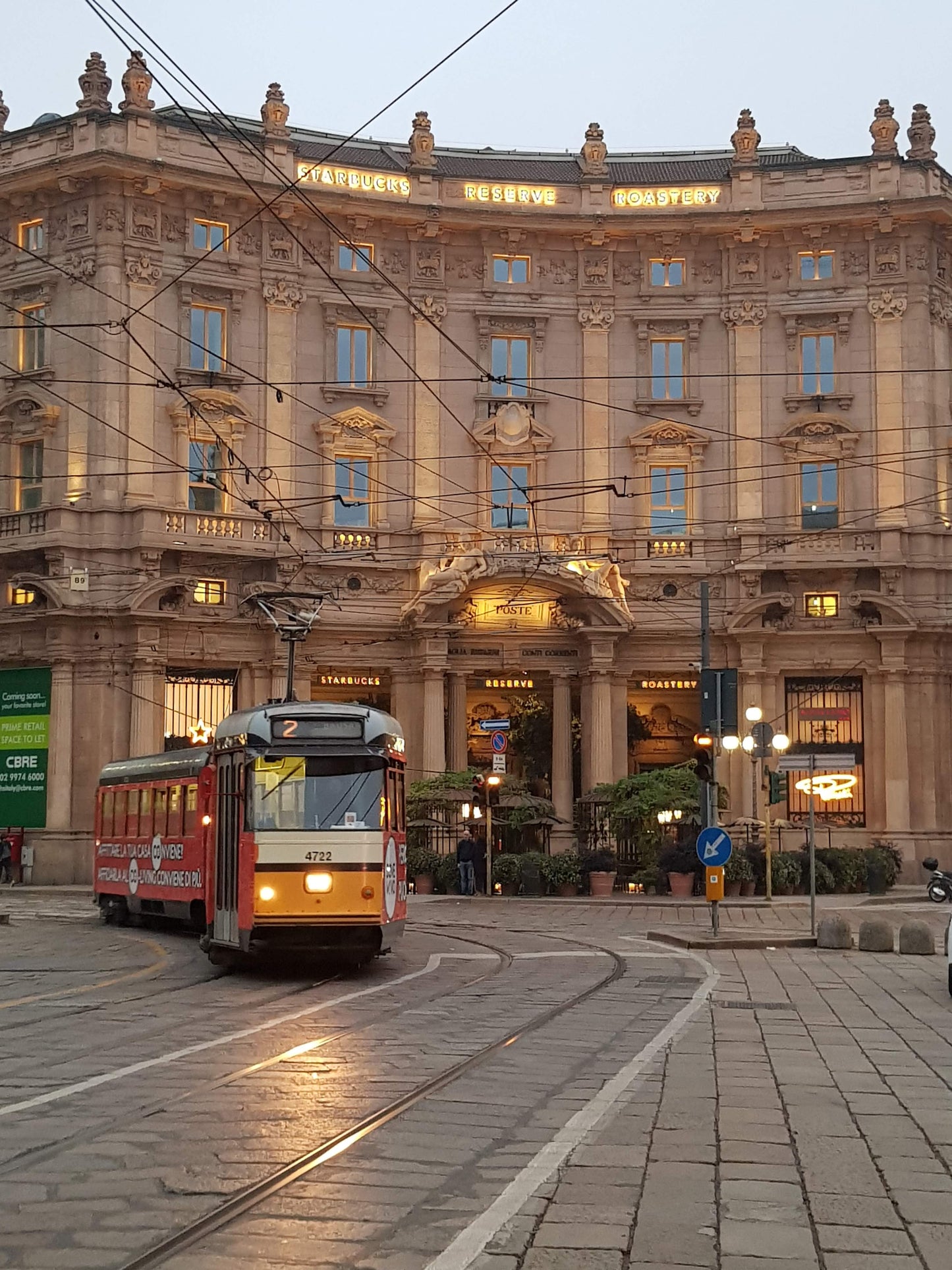 BT57 Milan. Bustling street life