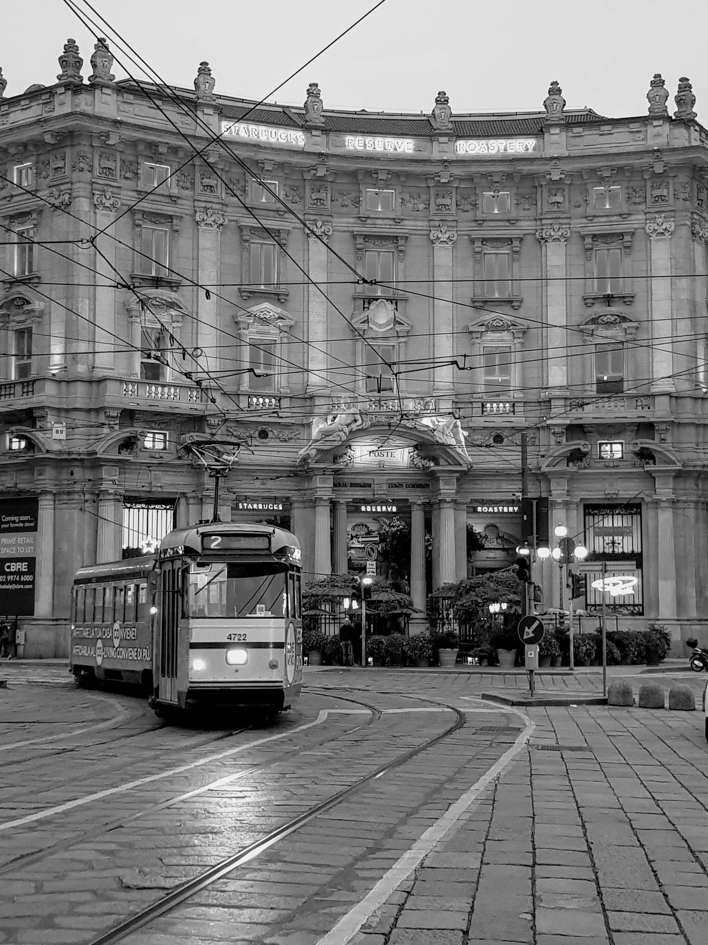 BT58 Milan-The tram. BW