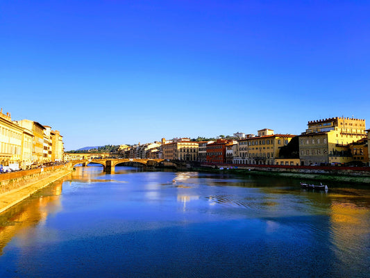 BT49 Golden light on The Arno River, Florence