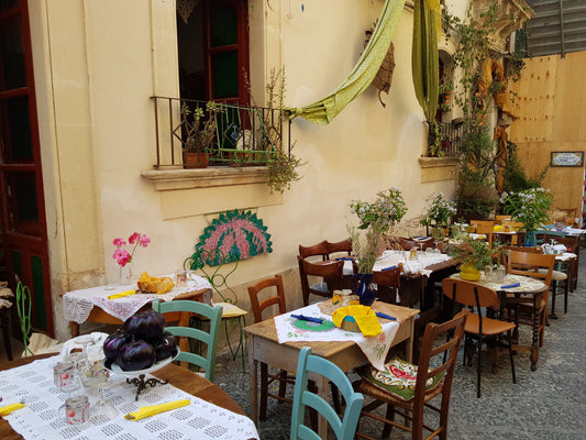 BT54 Sicily. Table Pizzazz